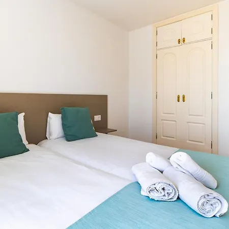 Aparthotel Uptown Urban (adults Only) *